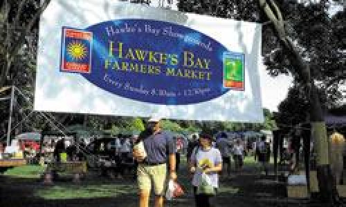 hawkes bay farmers market v2.jpg